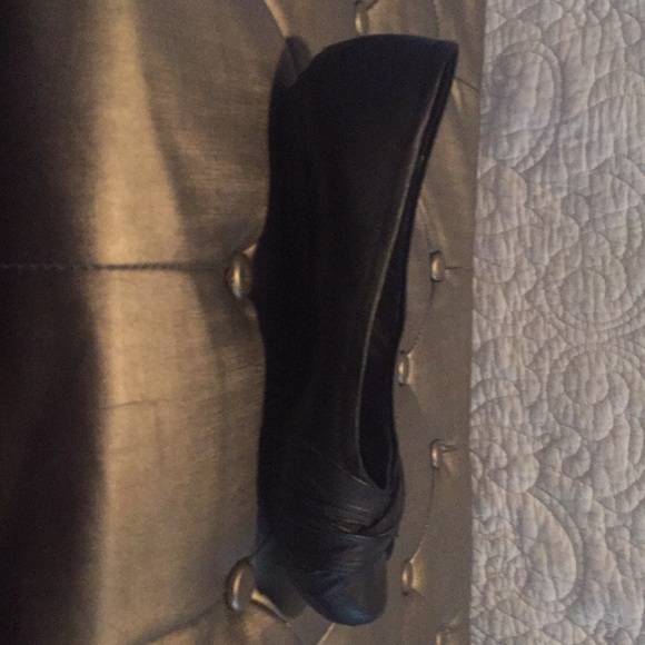 Cute and comfy black flats - Picture 3 of 5